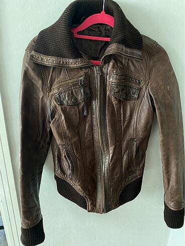 Stradivarius deri mont
