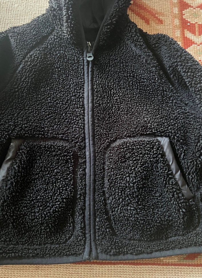 Siyah Erkek Çocuk Kapüşonlu Peluş Ceket - Görsel 2