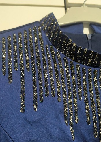 Uzun Kollu Boncuk İşlemeli Mavi Abiye Elbise - Görsel 2