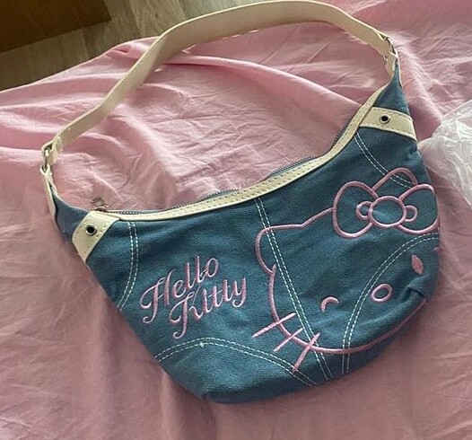 bershka hello kitty çanta