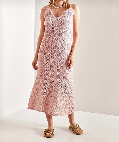 Pembe Elbise