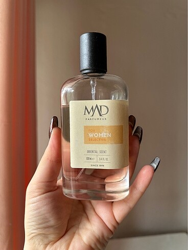 Mad V112 (Victoria's Secret Bare)