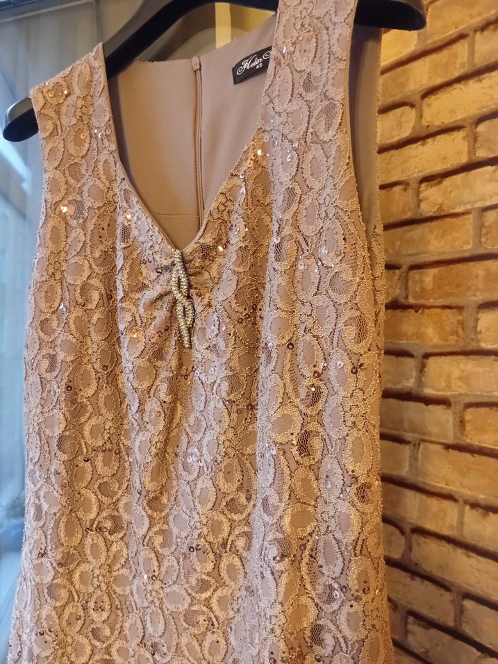 Dantel Detaylı V Yaka Bej Uzun Elbise - Görsel 5