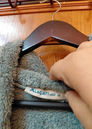 Gri Kapüşonlu, Yumuşak Tüylü Kadın Ceket - Görsel 4