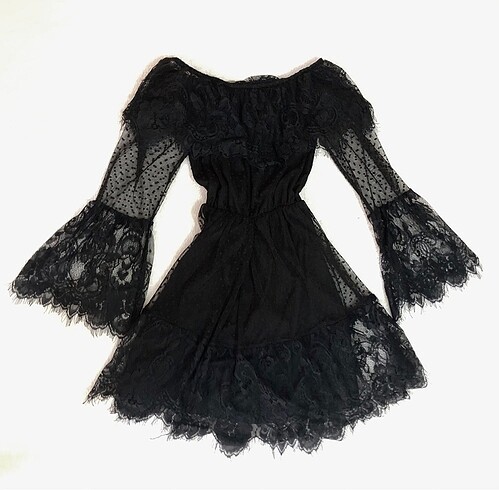 omuz dekolteli siyah gotik dantel elbise