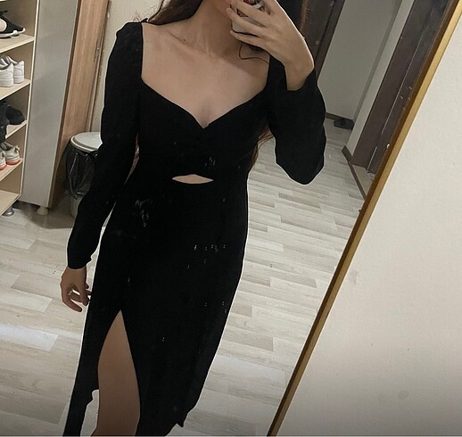 Bershka Elbise