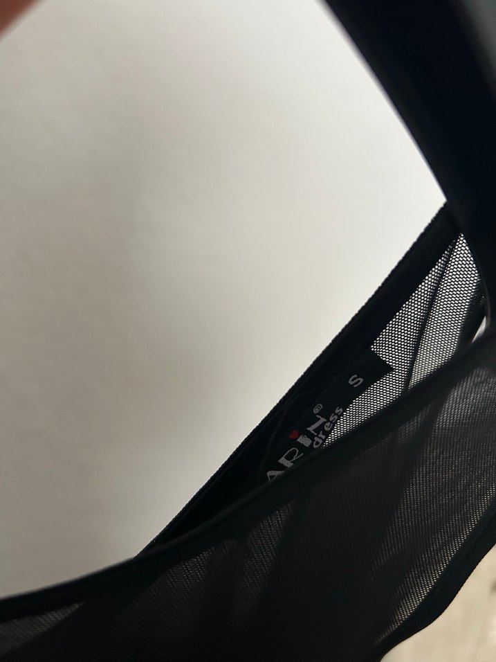 Siyah mini yanları tül abiye - Görsel 4