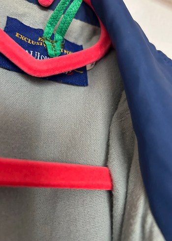 Mavi Düğmeli Erkek Yağmurluk - Görsel 2