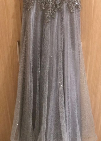 Dantel Detaylı Gri Uzun Abiye Elbise - Görsel 3