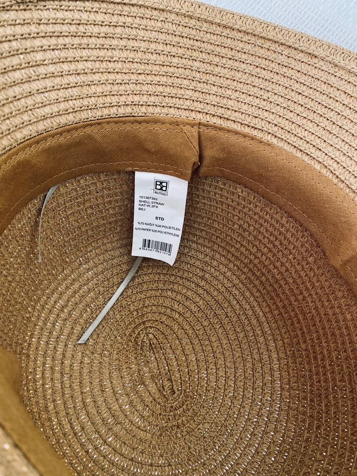 Boncuk Detaylı Bej Örgü Kadın Şapka - Görsel 3