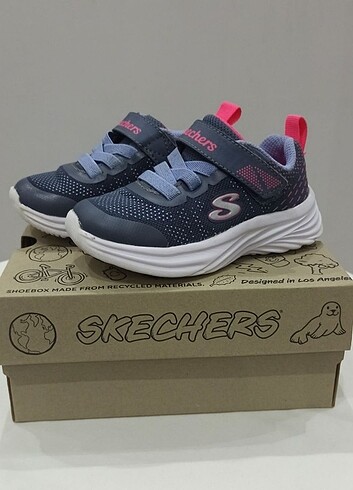 Skechers spor ayakkabı 
