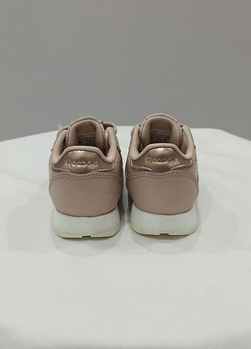 21 Beden Reebok kız çocuk ayakkabı