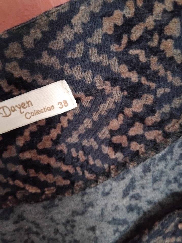 Uzun Kollu V Yaka Desenli kadife Elbise - Görsel 4