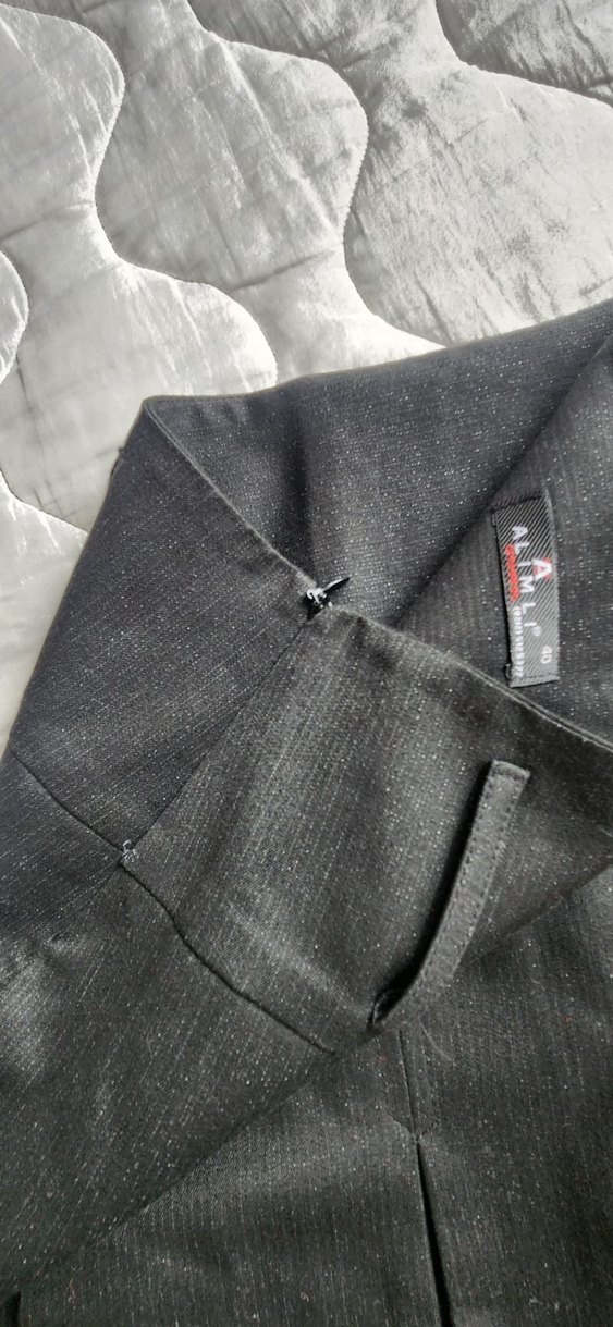 Siyah Pilili Midi Etek - Görsel 2