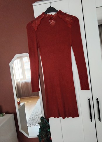 Kırmızı Dantelli Yüksek Yakalı Kadın Triko Elbise - Görsel 2
