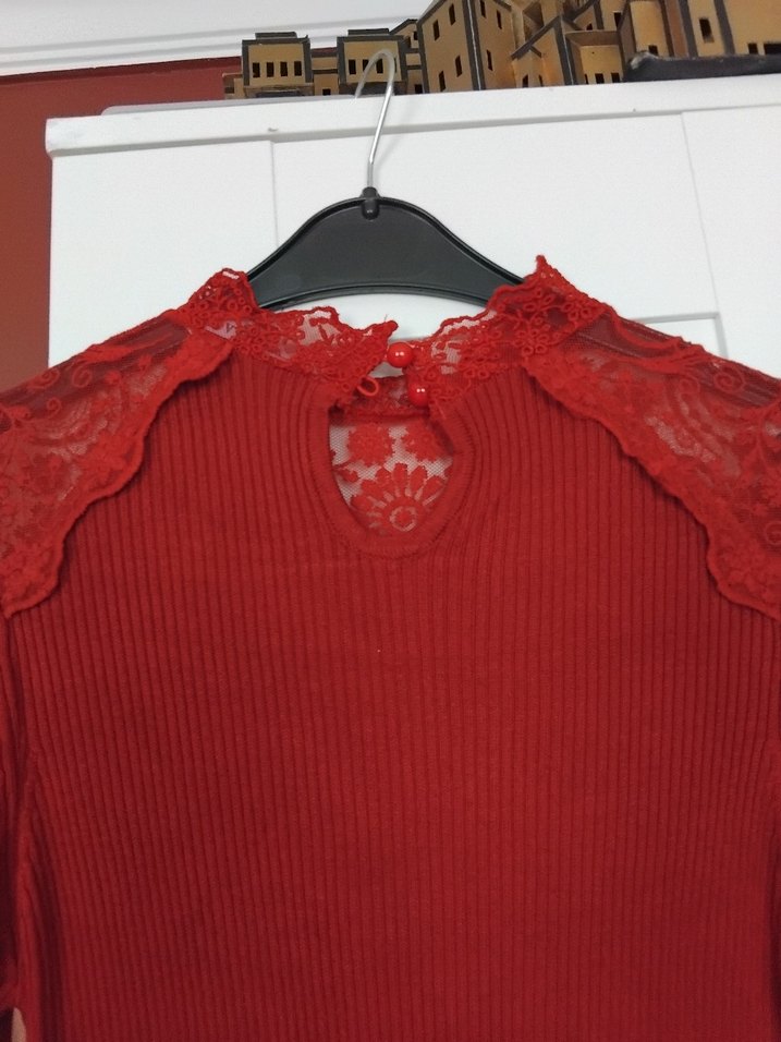 Kırmızı Dantelli Yüksek Yakalı Kadın Triko Elbise - Görsel 3