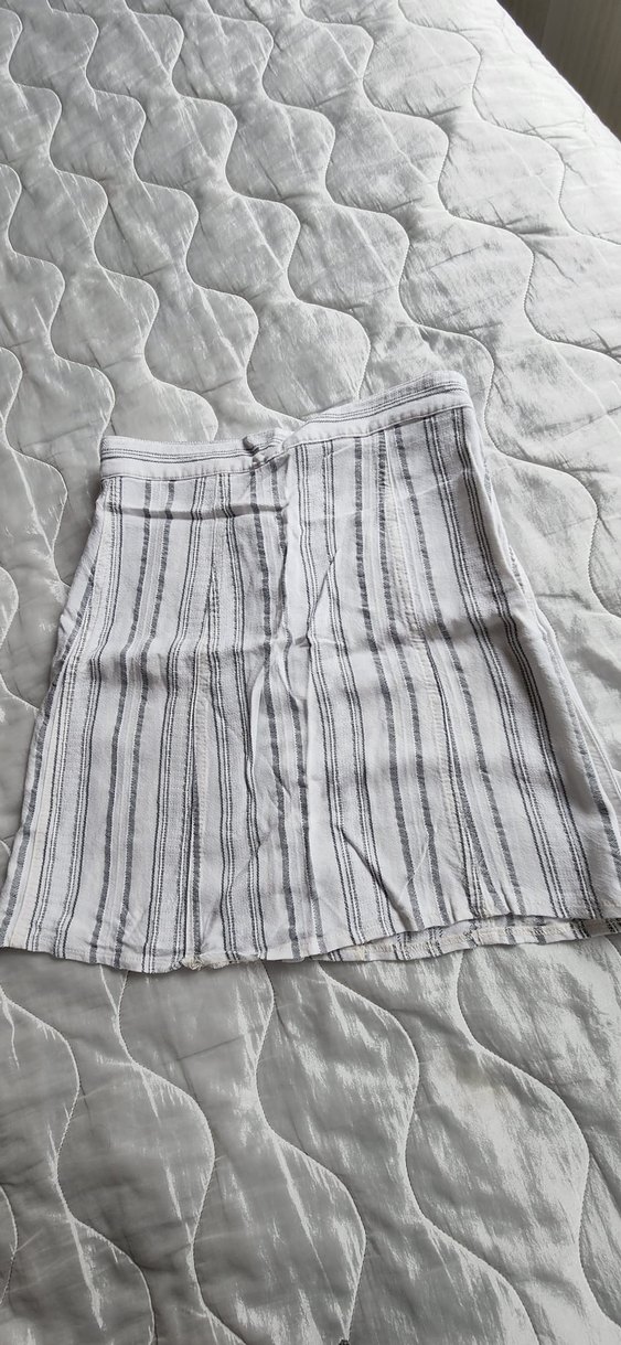 Düğmeli Beyaz Çizgili Mini Keten Etek - Görsel 3