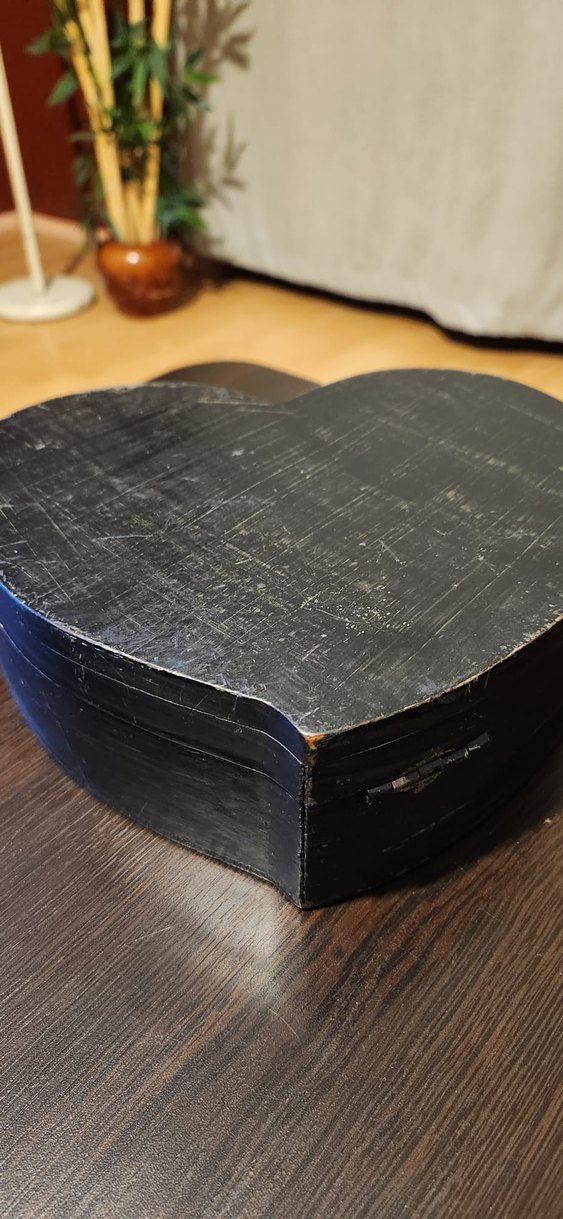 Siyah Kalp Şekilli ahşap kutu - Görsel 2