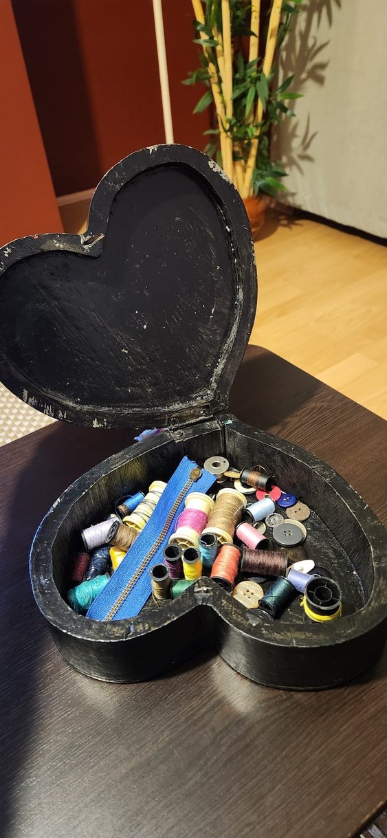 Siyah Kalp Şekilli ahşap kutu - Görsel 4