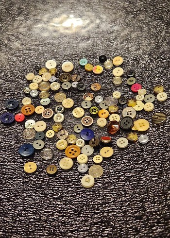 Çeşitli Renklerde Düğme Seti - Görsel 3