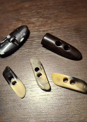 El Yapımı İki Delikli Doğal Düğmeler - Görsel 2