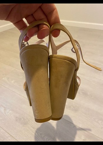 Bej Süet Stiletto Topuklu Kadın Sandalet - Görsel 2