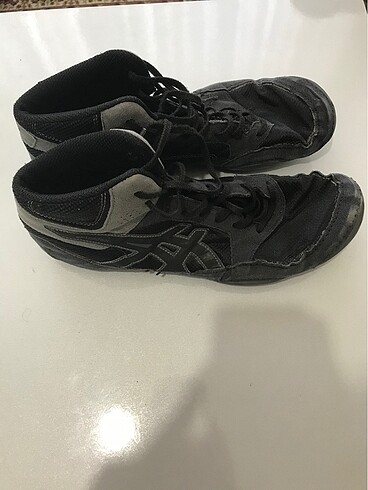 41 Beden Asics Güreş Ayakkabısı