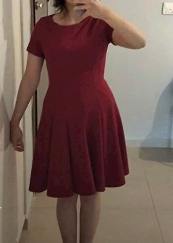 s Beden Bordo Kısa Kollu Piliseli Midi Elbise
