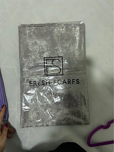 Fresh Scarfs Şal