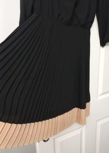 Uzun dirsek altı Pilili Siyah Kadın Elbisesi - Görsel 4