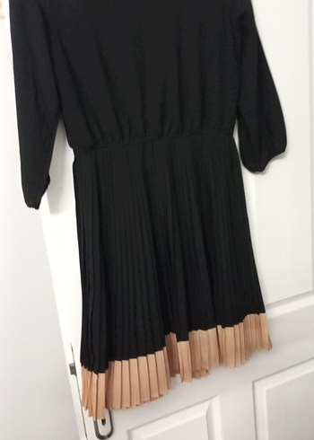 Uzun dirsek altı Pilili Siyah Kadın Elbisesi - Görsel 6