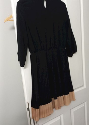 Uzun dirsek altı Pilili Siyah Kadın Elbisesi - Görsel 5