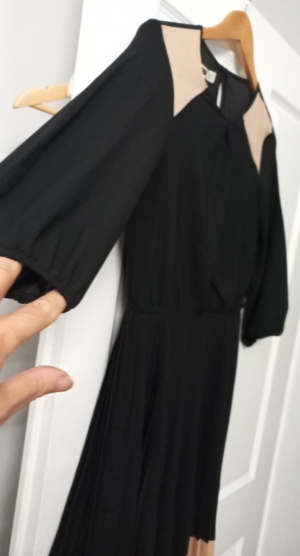 Uzun dirsek altı Pilili Siyah Kadın  Elbisesi - Görsel 3