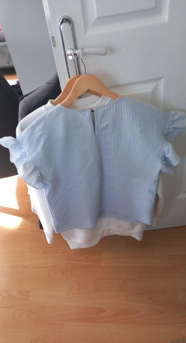 Mavi Nakışlı Fırfırlı Bluz - Görsel 4