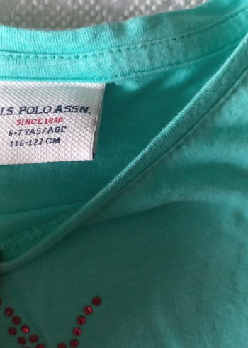 yeşil renkli pembe baskısı ve boncuklu tişört - Görsel 3