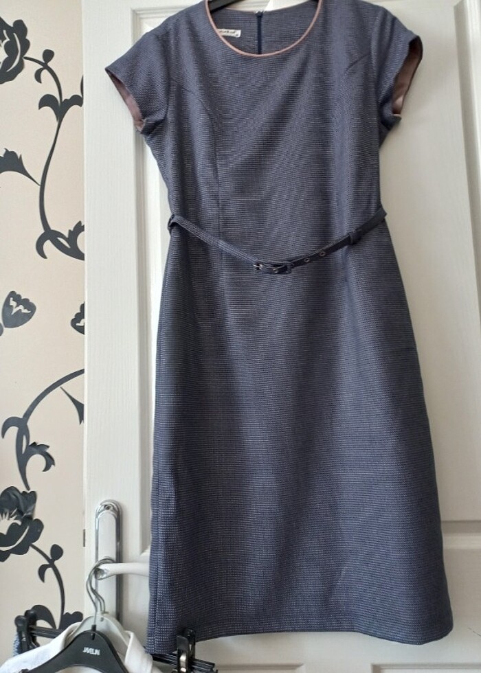 Şık bir Elbise - Görsel 2