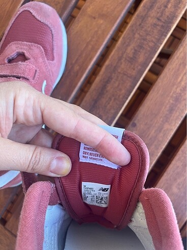 35 Beden kırmızı Renk New Balance 574