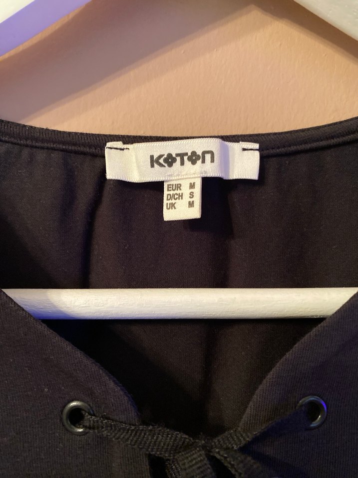 Siyah V Yaka Kolsuz Bluz - Görsel 3