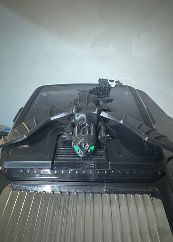 Siyah ve Beyaz 
Ejderha Aksiyon Figürleri - Görsel 4