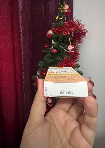 La Roche-Posay Anthelios SPF 50+ Tonlu Güneş Sütü - Görsel 2