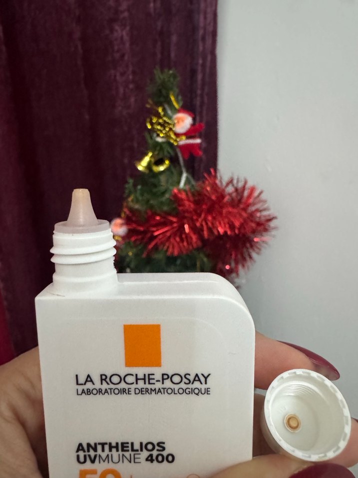 La Roche-Posay Anthelios SPF 50+ Tonlu Güneş Sütü - Görsel 5