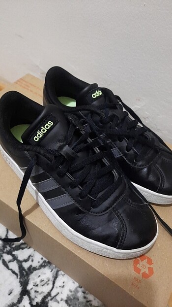 Adidas 33 numara orjinal adidas çocuk spor ayakkabı 