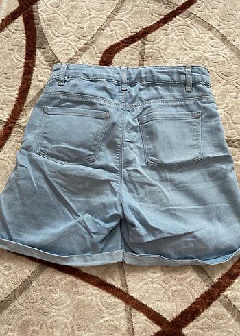 Düğmeli Loose Fit Mini Denim Şort - Görsel 2