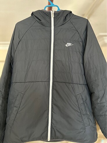 l Beden siyah Renk Nike mont