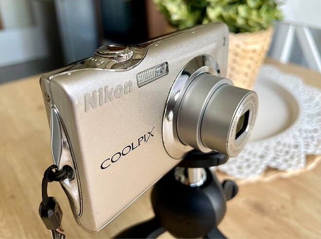 Nikon Coolpix S4000 Dijital Fotoğraf Makinesi Dokunmatik