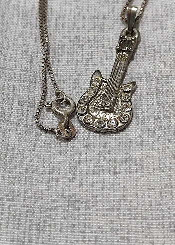 Gümüş Gitar Objeli Kolye - Görsel 3