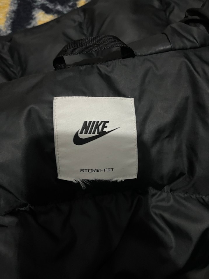 NİKE UZUN ŞİŞME MONT WİNDRUNNER DOLGULU PARKA - Görsel 2