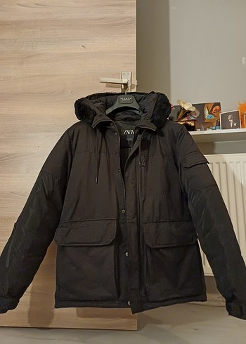 Siyah Kadın Kapüşonlu Kaban - Görsel 3