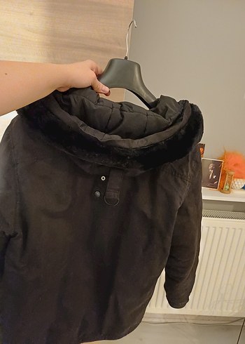 Siyah Kadın Kapüşonlu Kaban - Görsel 8