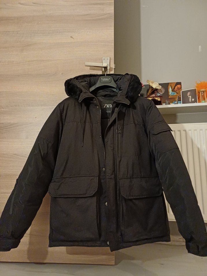 Siyah Kadın Kapüşonlu Kaban - Görsel 3